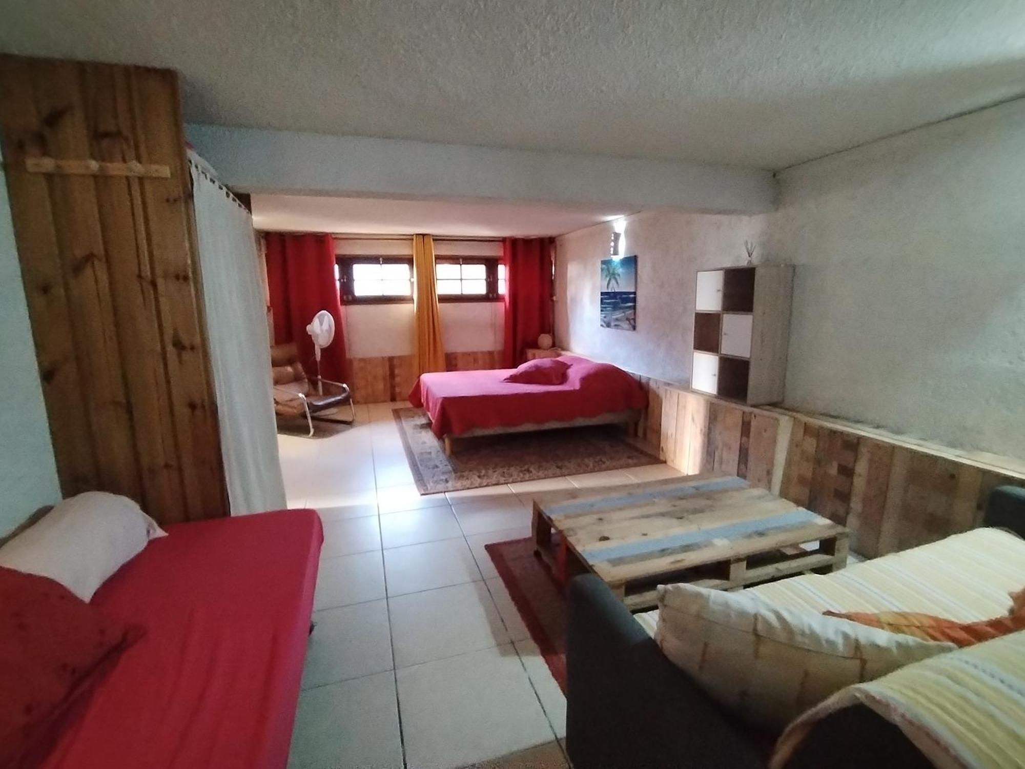 Chez Nadine & Patrick Apartment Saint-Paul Екстериор снимка